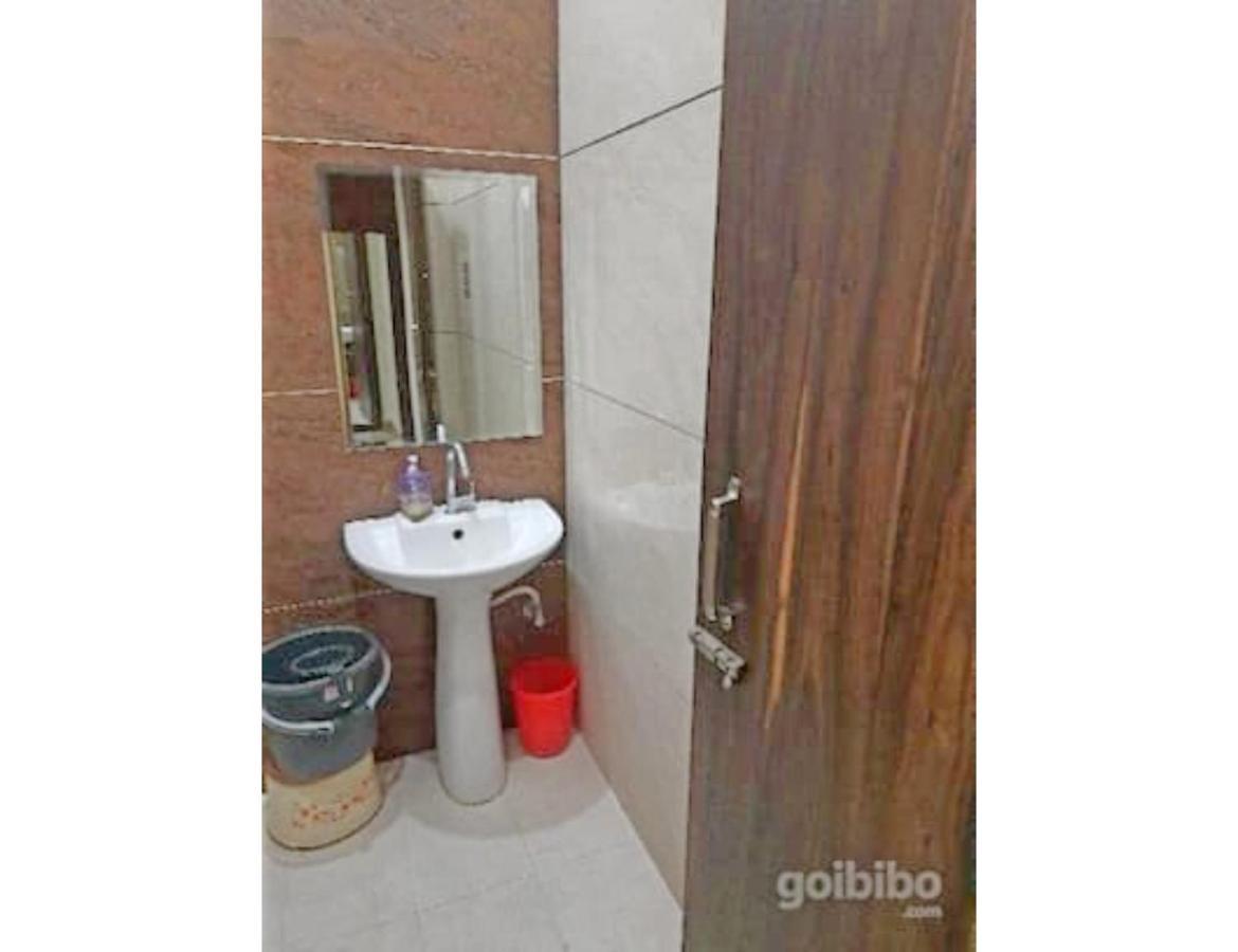 Hotel Basera Guest House, Сахаранпур Екстериор снимка