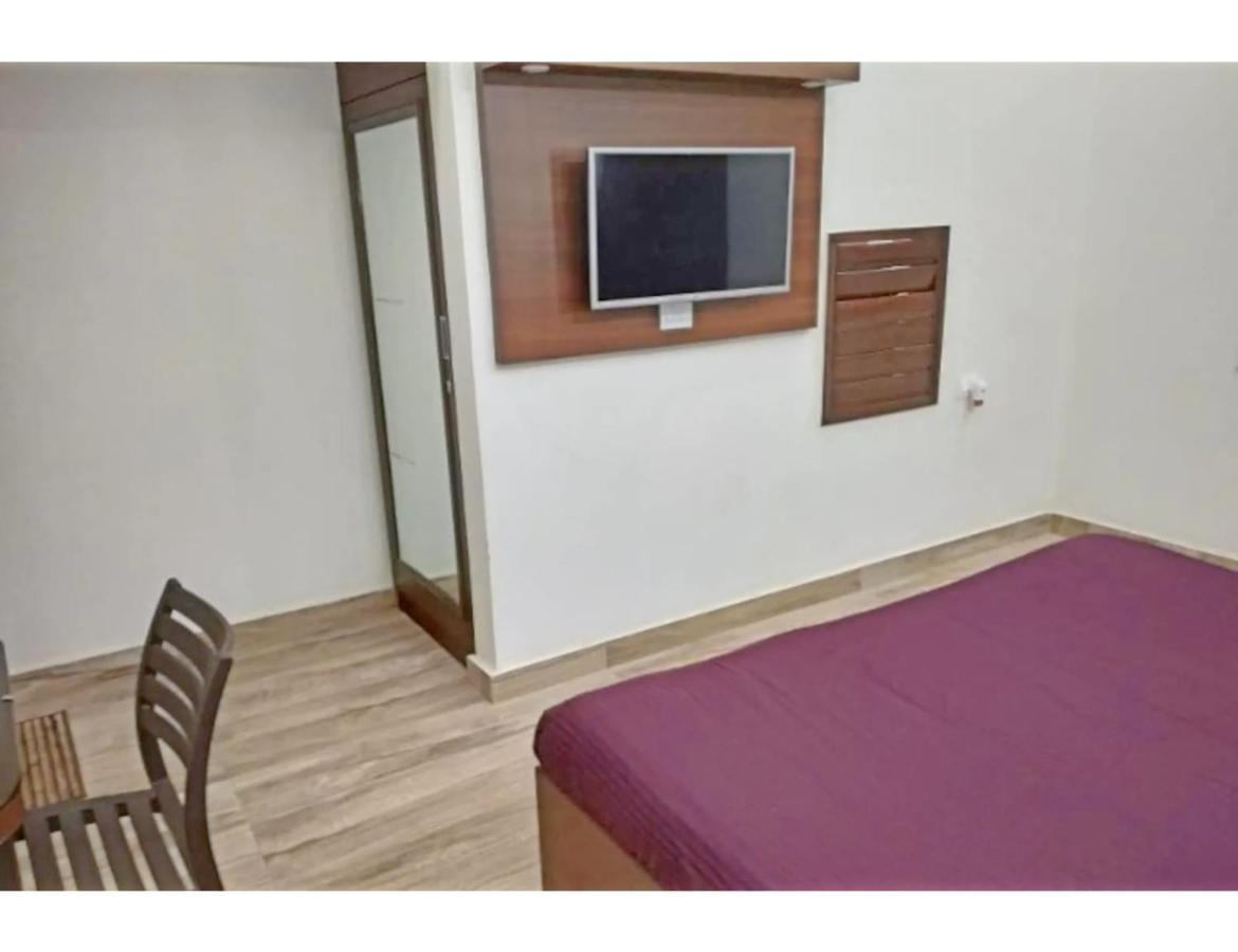 Hotel Basera Guest House, Сахаранпур Екстериор снимка